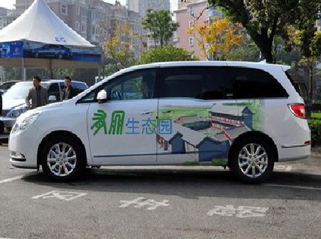 蒲城户外车贴喷绘如何保持效果?